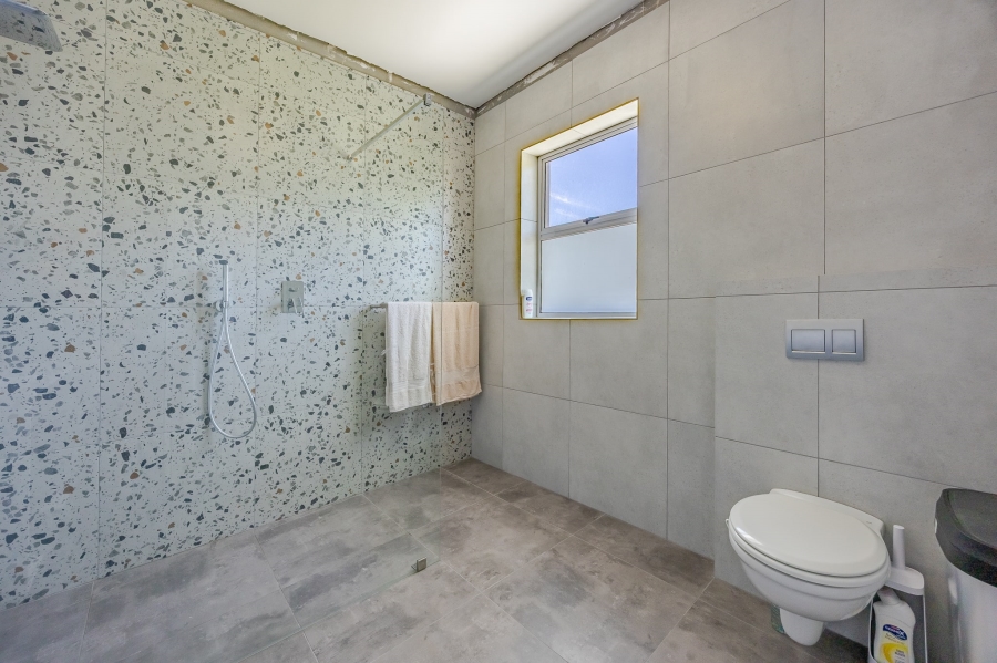 5 Bedroom Property for Sale in Kenilworth Upper Western Cape